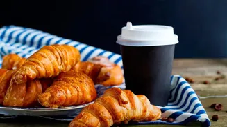 Breakfast Inclusion Matters More When Nearby Cafes Open Late