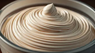 Effortless Stabilized Whipped Cream: Achieve Perfect Peaks That Last