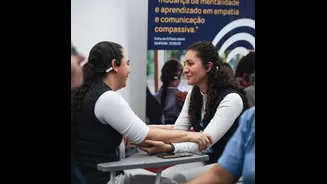 Artistas usam tecnologia para aguçar empatia de profissionais da saúde em hospitais