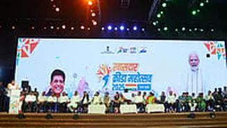 Khasdar Krida Mahotsav 2025: 20,000 Uttar Mumbaikars Join Walkathon Promoting Fitness