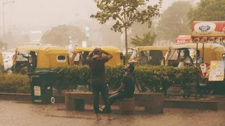 Dust Storm, Rain, Thunderstorms Sweep Across Delhi-NCR, IMD Issues Red Alert; Airport Gives Advisory