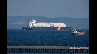 First Japan-Linked Supertanker Carrying Saudi Oil Heads Through Hormuz Since War Began