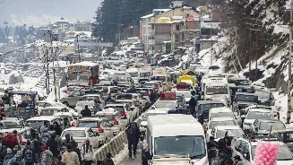 Safety guidelines for travellers stranded during snow storm in hill stations