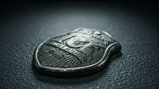 US Immigration Cop's Past Sparks Outrage