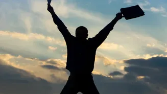The Compounding Advantage: Why Starting In Your 20s Creates Effortless Long-Term Financial Success