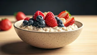 Energizing Mixed Berry Overnight Oats: A 5-Minute Powerhouse Breakfast