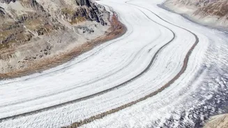 Deo Tibba's Glacial Landscapes Make It a Striking Kullu Valley Trek