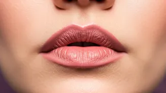Beauty Lovers Can't Get Enough Of Blurred Lips