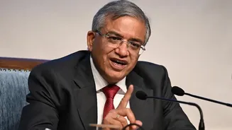 'Death sentence to democracy': Kerala CM on CEC row