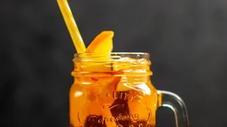 Creative Cold Brewed Tea Recipes Combine Regional Leaves With Fresh Seasonal Fruits