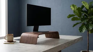 Screen height causes back pain