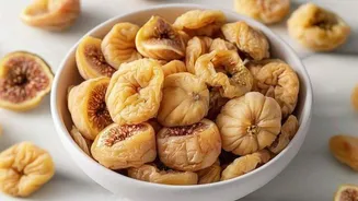Figs + nuts: A nourishing breakfast combo