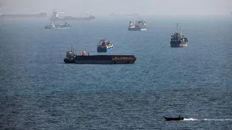 Iran, Oman nearing deal to reopen Strait of Hormuz: Report
