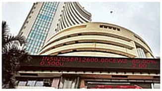 Stock Market Slumps Sharply, Nifty Falls Below 25,550 As Investor Anxiety Rises, Know- What’s Behind The Fall?