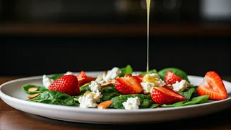 The Ultimate Strawberry Spinach Salad: A Symphony of Flavors and Nutrients