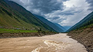 Waterflow Alerts Put Himachal And Kashmir Travellers On High Notice