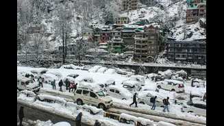 Snowfall near Atal Tunnel draws tourists as fresh western disturbance set to hit Himachal