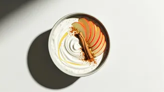5-Minute Apple Cinnamon Yogurt Bowl: Your Speedy, Healthy Breakfast Solution