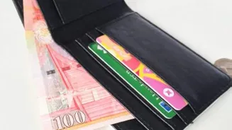 Cluttered wallet? These tricks can make it manageable