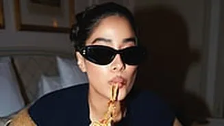 Janhvi Kapoor SLAMS 'Self-Proclaimed' Doctors Claiming She Underwent Buffalo Plasty To Enhance Her Upper Lip: 'I Had Mom's Guidance'