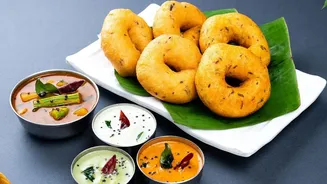 Four Popular Vada Meals from Western and Southern India at Stalls and Breakfast Eateries