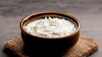 What Traditional Toum Is Made of and Why It Is So Fluffy