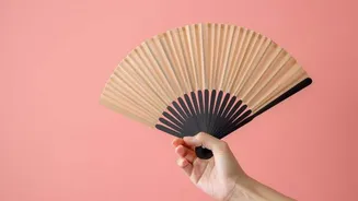 This is how you can create hand fans