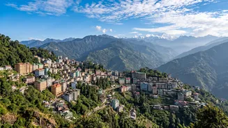 Why digital nomads love Gangtok: Cool mountain weather, reliable fiber internet, and vibrant local cafes