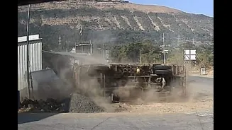 Truck Loses Control While Trying To Dodge Motorcyclist In Nashik, Rams Into Shop