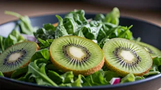 Why Everyone Loves This Savory Kiwi Salad Trend