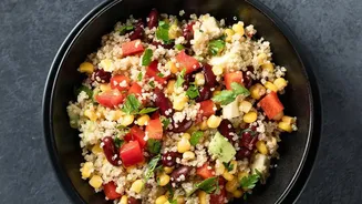 Four ways to make tasty quinoa bowls