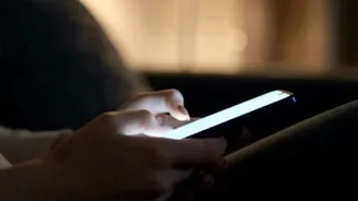 How to stop bedtime scrolling for better sleep