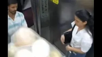 Mumbai Lift Scare: Gas-Filled Balloons Explode In Goregaon Building, 3 Escape Fire In Time | Video