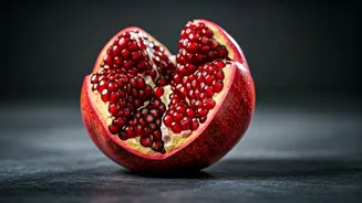 Effortless Pomegranate Preparation: Chef Kunal Kapur's Simple Cutting Technique