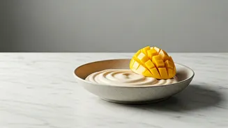 Food Influencers Love Layering Ripe Dasheri With Oat Cream