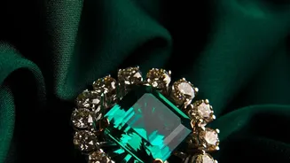 The Mughal-Era Spectacles Made With Natural Emerald Lenses