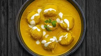 Rainy-Day Eating In India: Seven Foods To Add To Your Weekend Menu