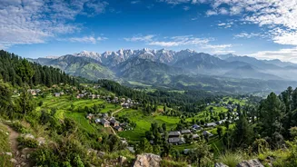 How to navigate high-altitude broadband connectivity when picking homestays in Dharamkot or Andretta Kangra