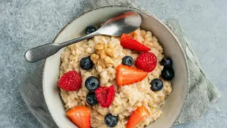 How Fibre Shapes The Steel-Cut Oats In Balanced Breakfasts Story