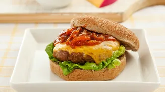 Molho de cebola caramelizada fácil para hambúrguer