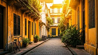 Explore Historic Streets Of Ho Chi Minh City Without Breaking Bank