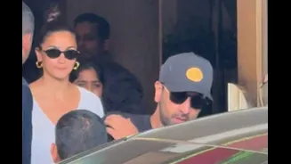 Alia Bhatt Waves At Paparazzi, Ranbir Kapoor Greets With A Thumbs Up | Watch