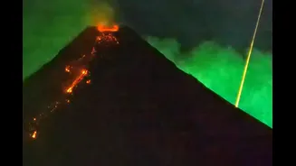 Meteoro ilumina o céu durante erupção de vulcão nas Filipinas; veja.Vejavídeo