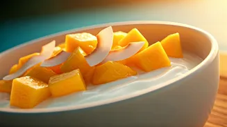 Tropical Sunrise Yogurt Bowl: A Quick & Delicious Mango-Pineapple Delight