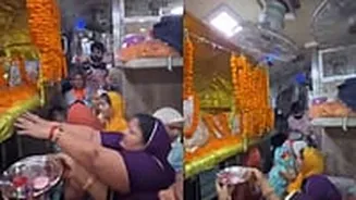 'Ab Train Me Bhi Mandir?': Passengers Turn Upper Berth In Moving Train Into Decorated Temple; Sparks Debate Over Blind Faith