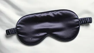 Sleep Masks: Unveiling 4 Hidden Risks and How to Use Them Safely
