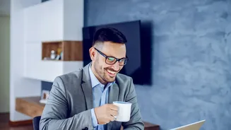 How Remote Professionals Build Portfolio Careers By Taking On Weekend Consulting Work