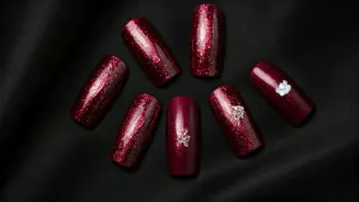 Chic Festive Nails: 7 Designs to Bookmark