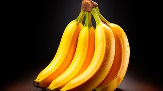 Brown Banana Peels Can Still Hide Fresh Fruit Inside