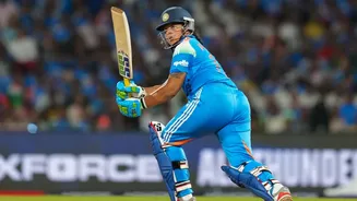 CAB to Honour Richa Ghosh with Gold-Plated Bat and Ball at Eden Gardens